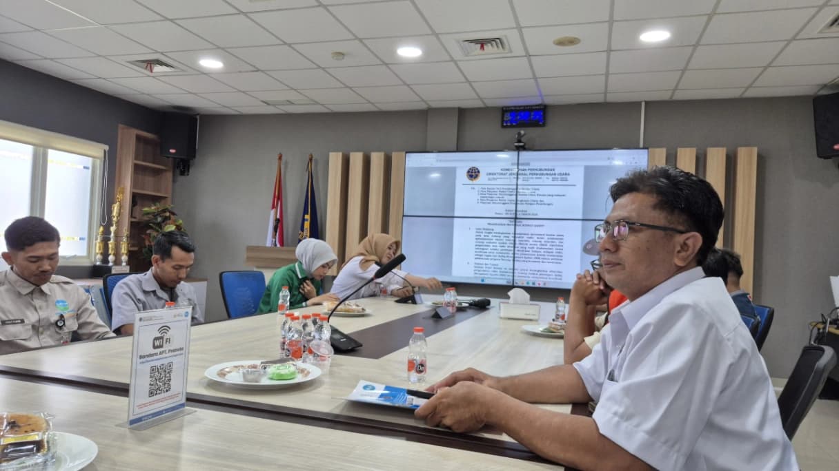 Dukung Keselamatan Penerbangan di Bandar Udara, BMKG Samarinda Hadiri Sosialisasi Pembentukan Runway Safety Team (RST) di Kantor UPBU APT Pranoto Samarinda